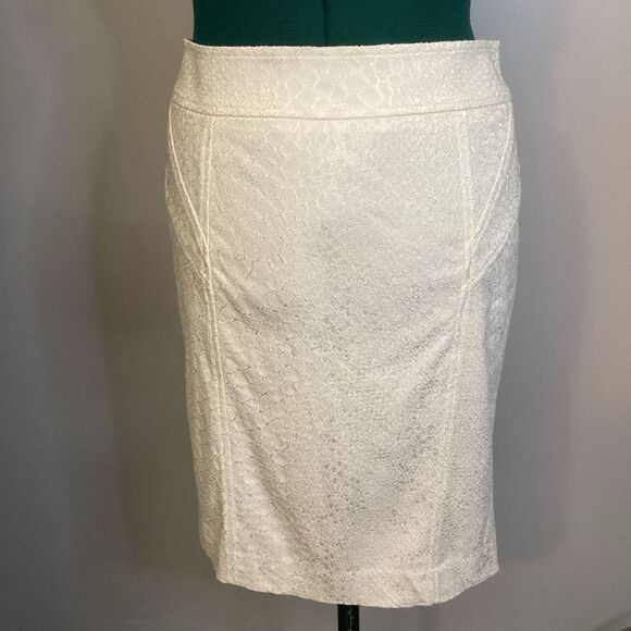 NWT Cache White Snake print Pencil Skirt Office Interview Professional Work Size - Picture 1 of 9